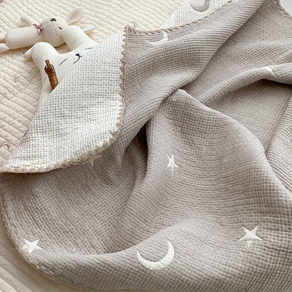 Organic Cotton Reversible Baby Blanket - Picture 1 of 3